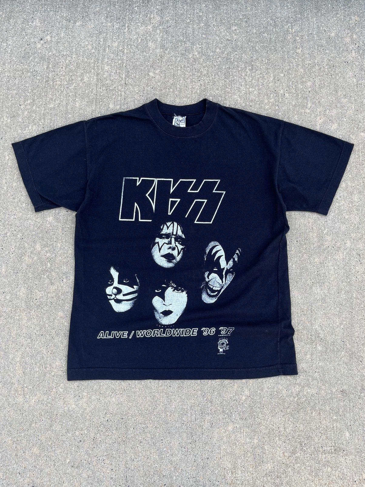image of Band Tees x Kiss Vintage Kiss Alive / Worldwide ’96 ‘97 T-Shirt in Black, Men's (Size XL)