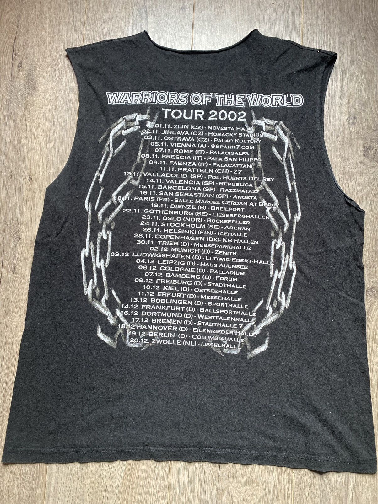 Band Tees × Vintage Vintage 2002 Manowar Tour T Shirt Warriors Of The World Size US L / EU 52-54 / 3 - 4 Thumbnail