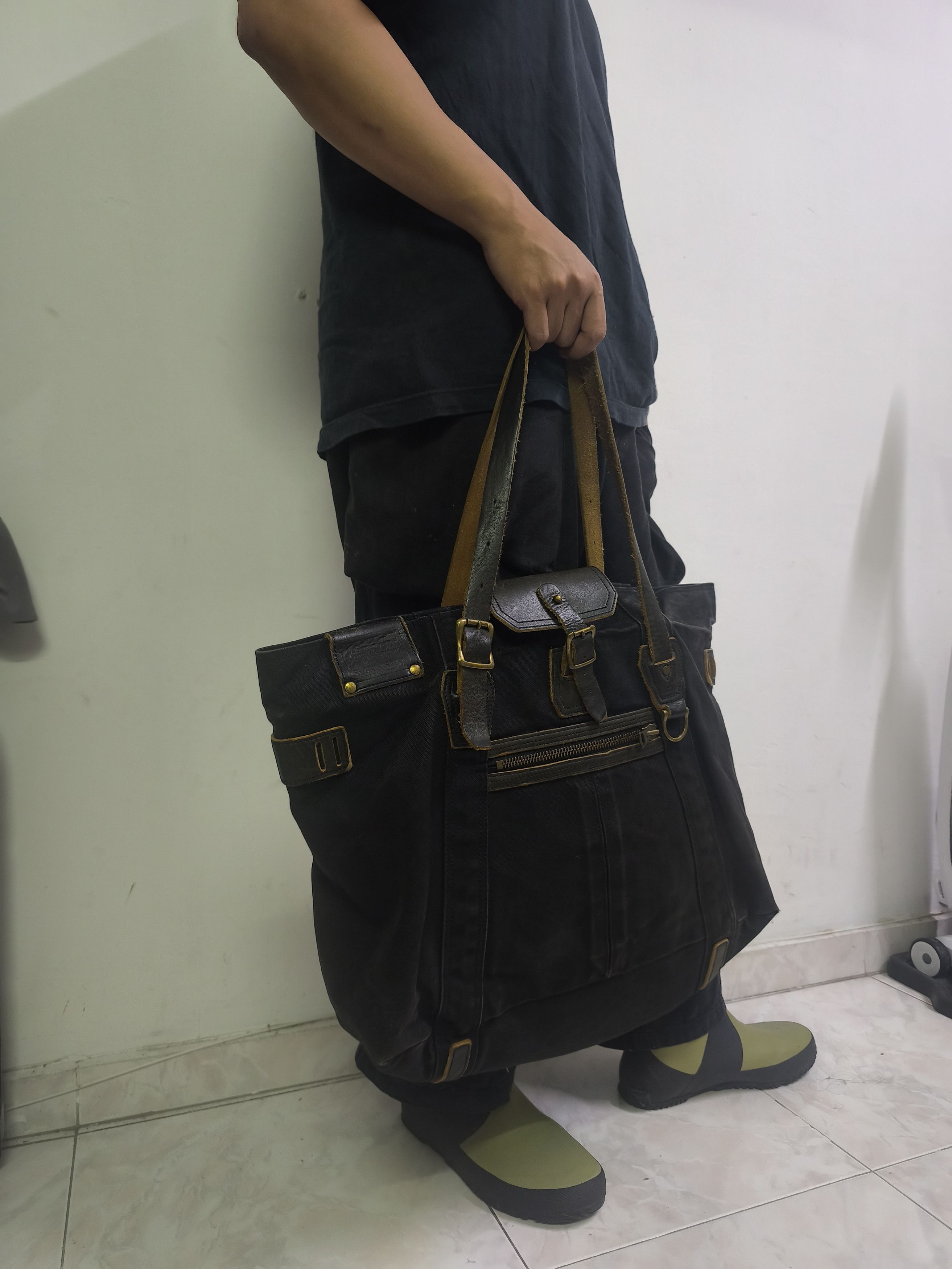 Japanese Brand Masterpiece Distressed Tote Bag - Black Size ONE SIZE - 2 Thumbnail