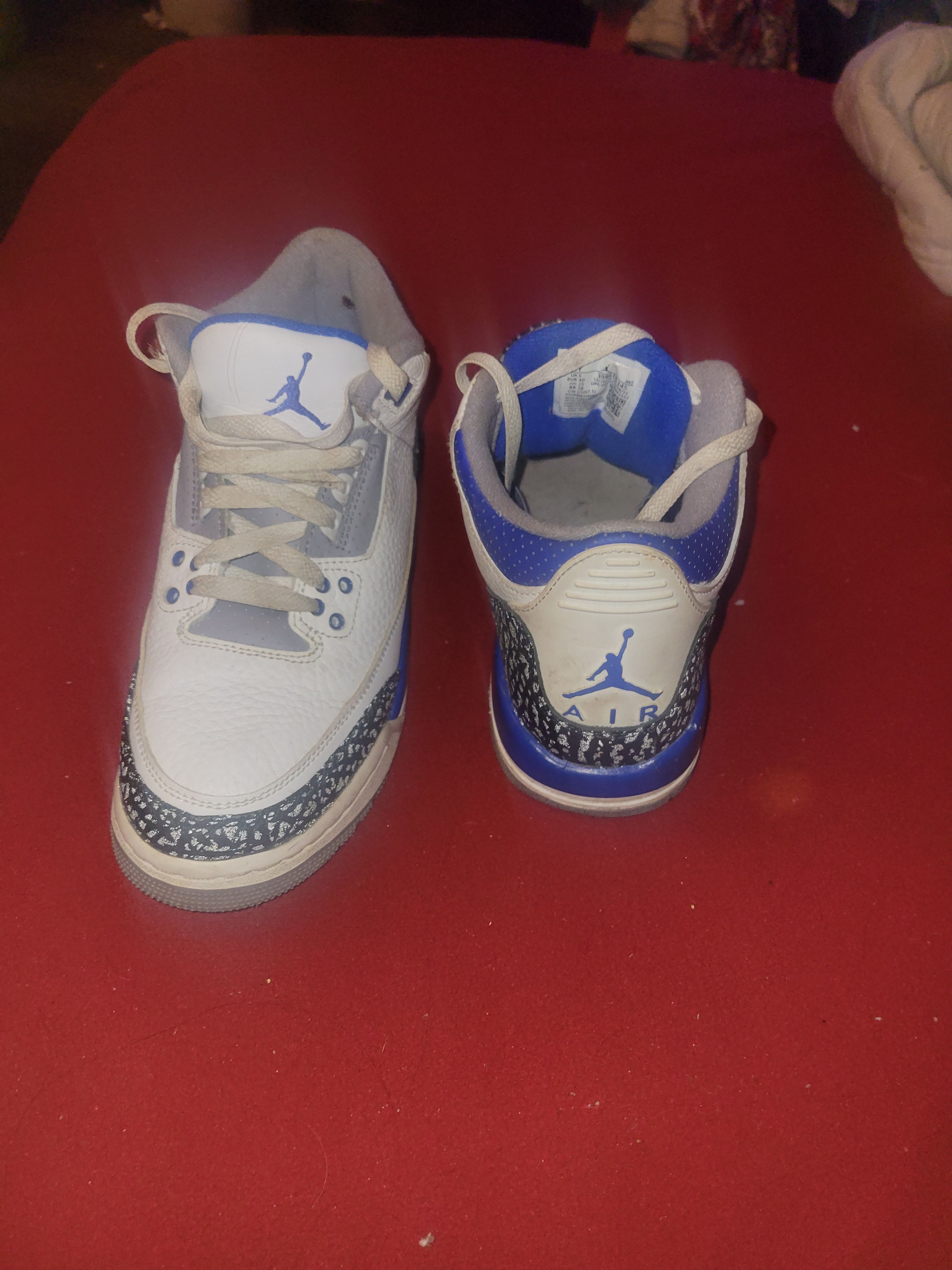 Nike Retro 3 Nike Jordan's Size US 7 / EU 40 - 4 Thumbnail