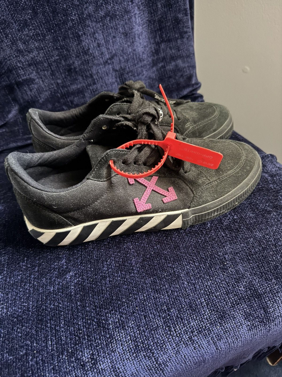 Off white Vulcan low top