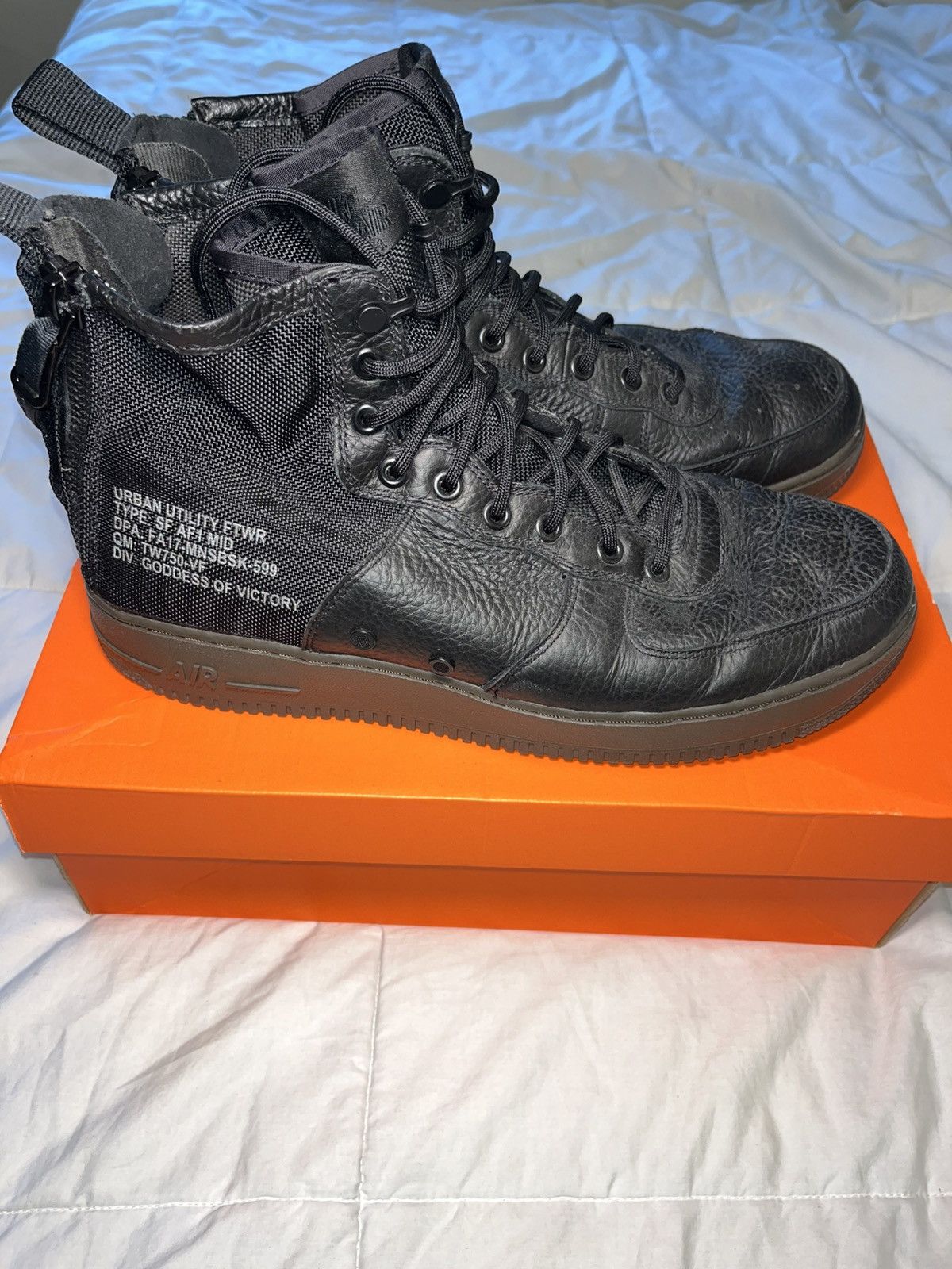 Nike Nike SF Air Force 1 Mid Size US 12 / EU 45 - 5 Thumbnail