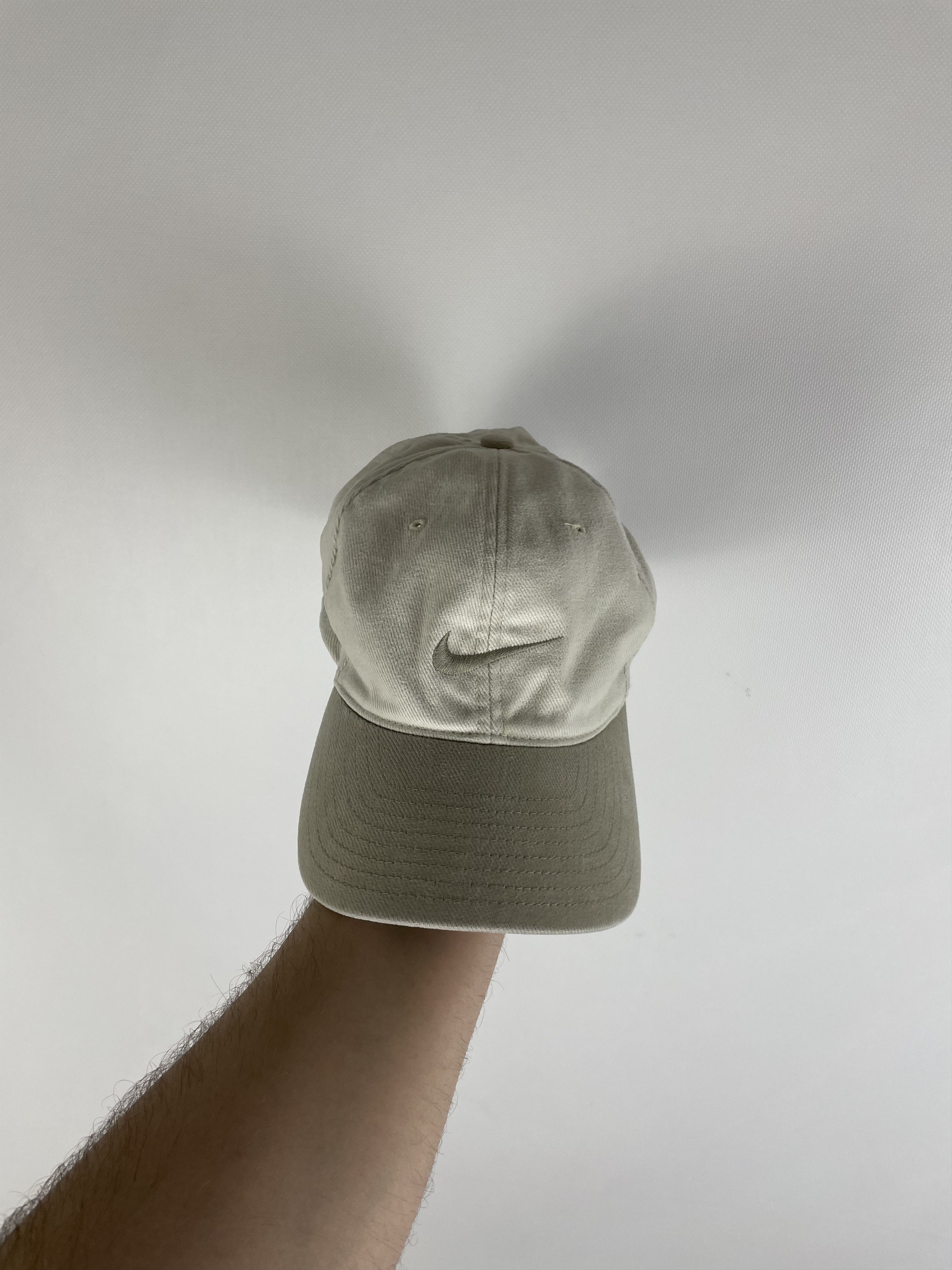 Nike Vintage Nike Cap Size ONE SIZE - 1 Thumbnail