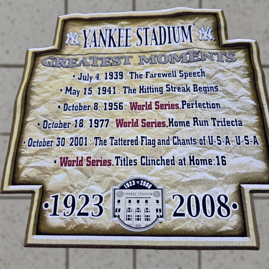 MLB VINTAGE Majestic MLB New York Yankees Stadium Greatest Moments T-Shirt XL Baseball Shirt Mens Blue 2000s Size US XL / EU 56 / 4 - 1 Thumbnail