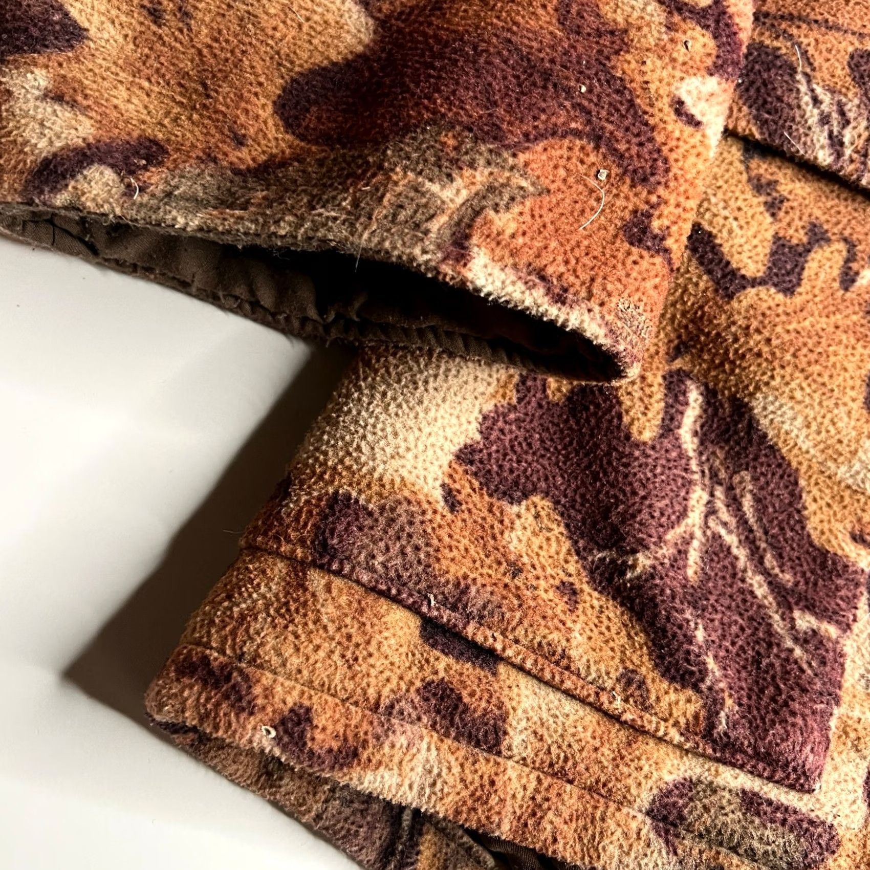 Vintage VINTAGE L.L.Bean Camo Hunting Jacket Oak Leaf Print Outdoor Coat XL USA Made Casual Mens Size US XL / EU 56 / 4 - 2 Thumbnail