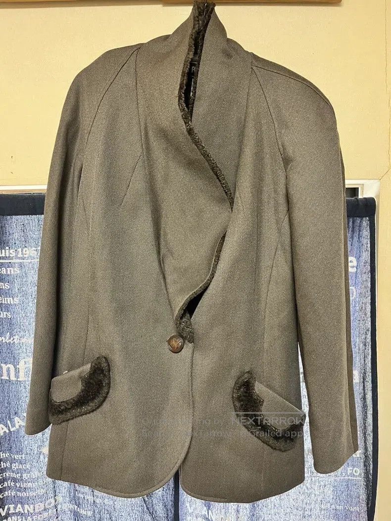 Fendi Fendi Leather and Fur Hybrid Coat Size XS / US 0-2 / IT 36-38 - 1 Thumbnail