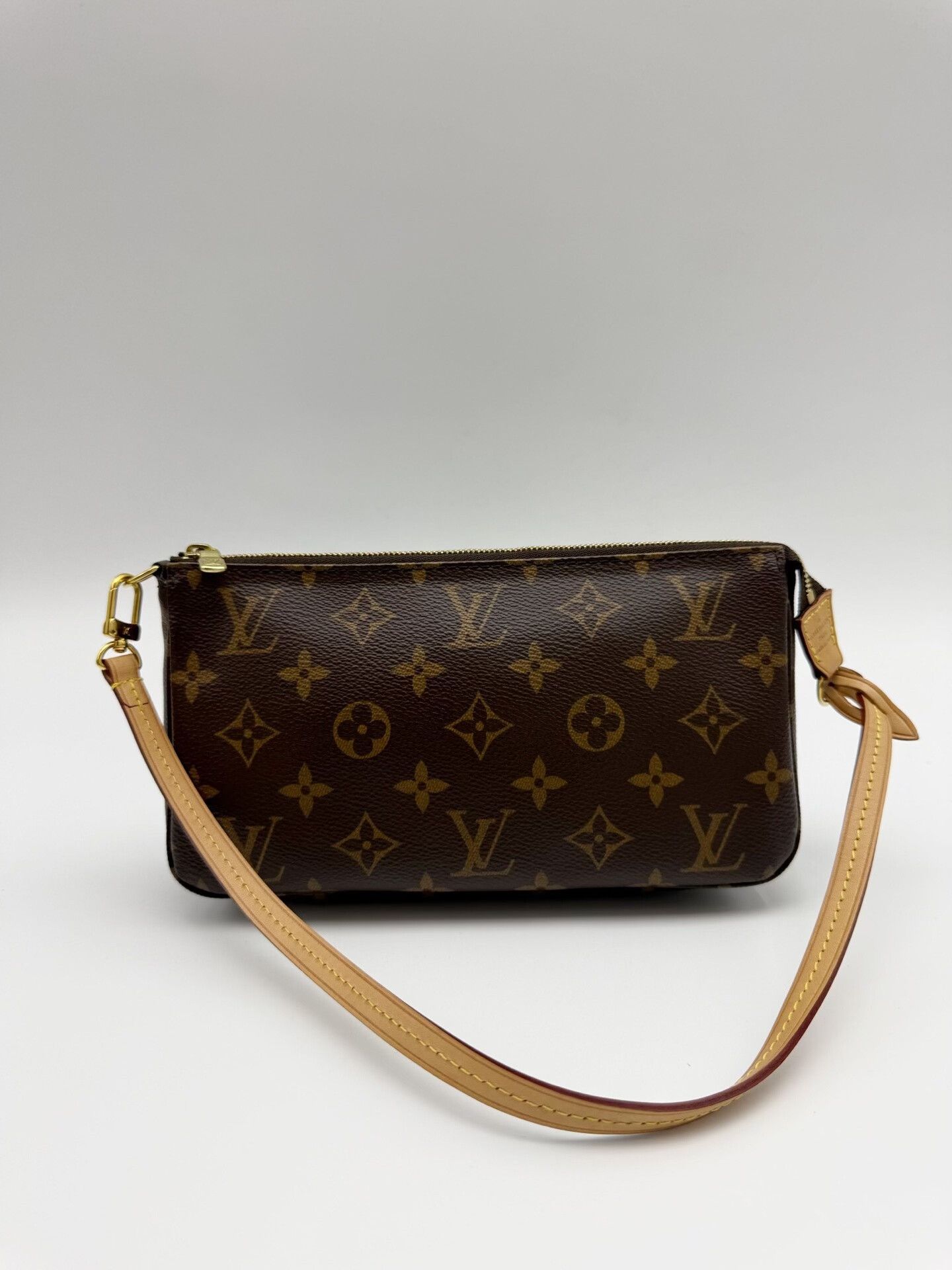 Louis Vuitton Pre-loved Bag Very good condition Size ONE SIZE - 1 Thumbnail