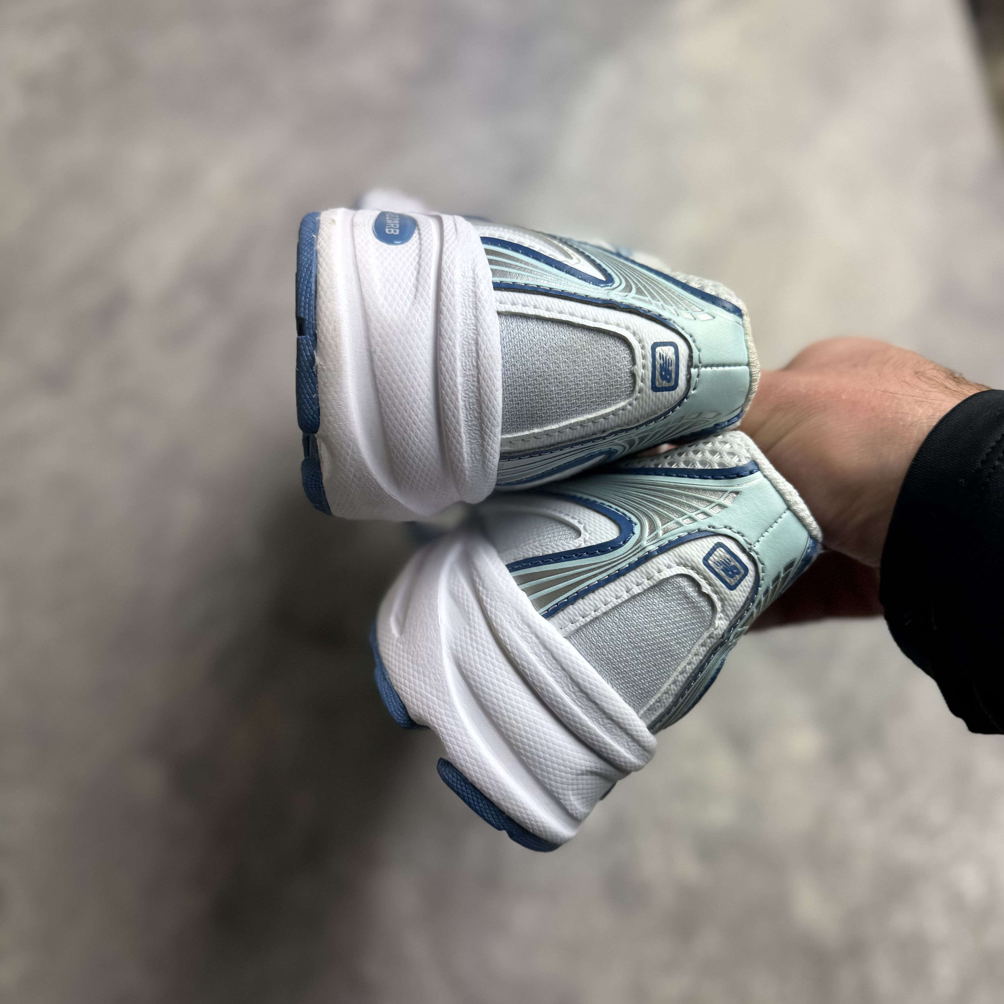 New Balance New Balance 740 – New (No Box) Size US 7 / EU 40 - 3 Thumbnail