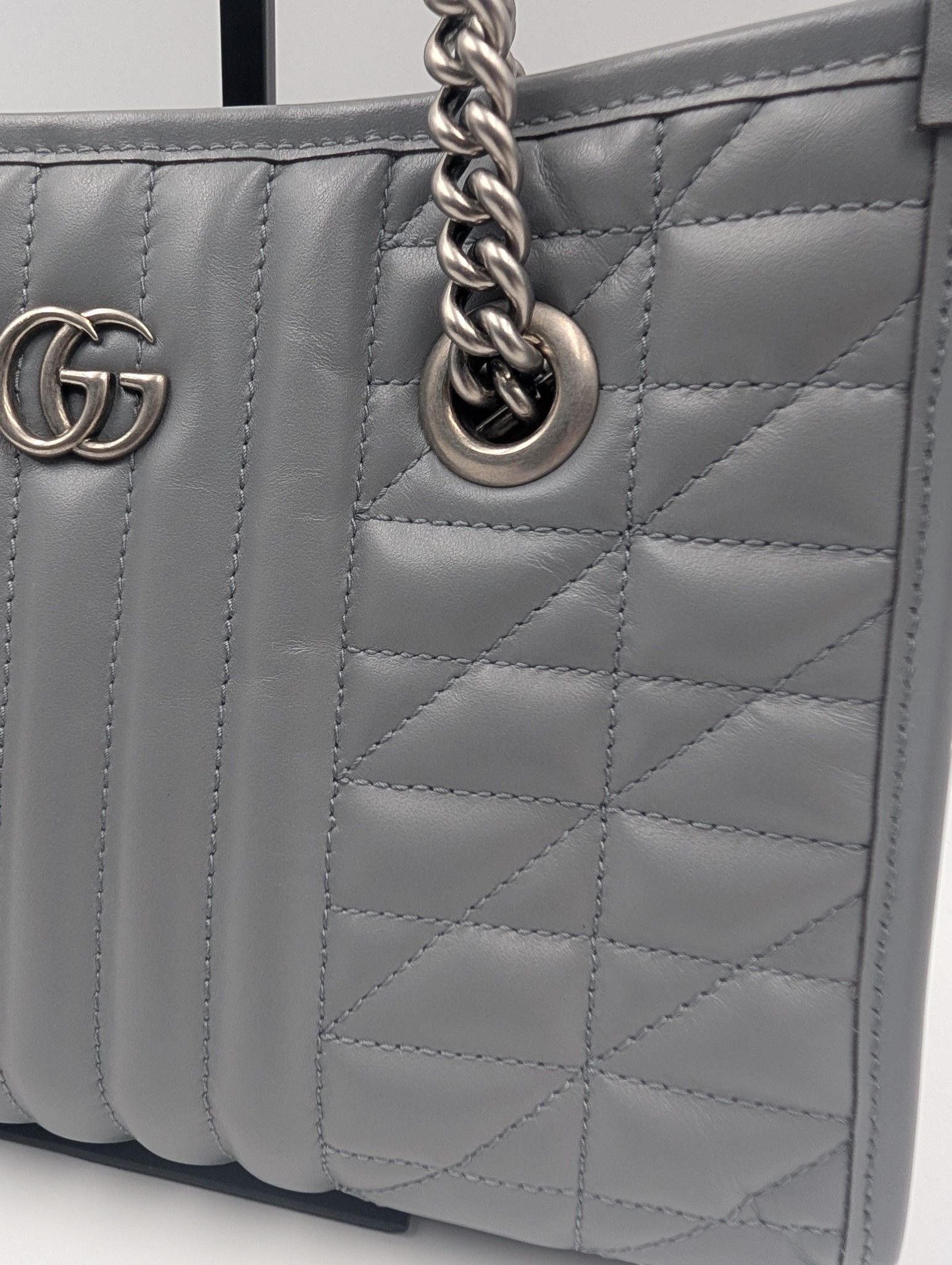 Gucci Grey GG Marmont Silver Medium Chain Shoulder Bag Size ONE SIZE - 5 Thumbnail