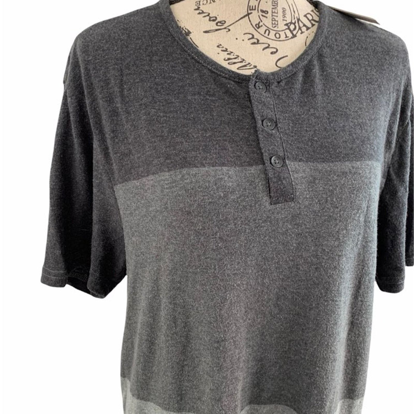 Calvin Klein Calvin Klein Men's Size Large Shirt Short Sleeves Cotton NEW Size US L / EU 52-54 / 3 - 2 Thumbnail