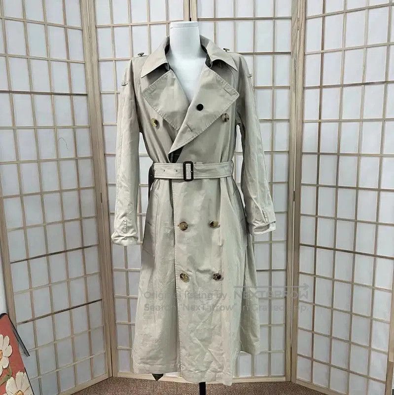 Burberry Burberry Plaid Cotton Women's Coat L Size. Size L / US 10 / IT 46 - 3 Thumbnail
