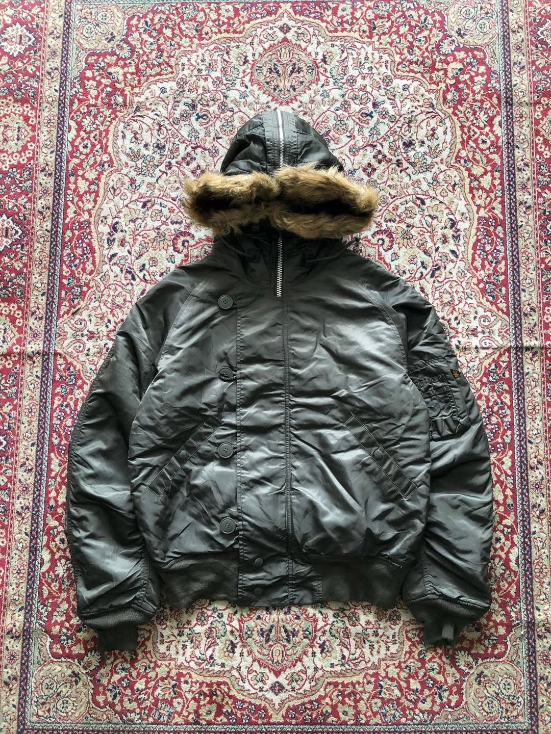 Alpha Industries Vintage Alpha Industries N2B Fur Bomber Jacket Size US L / EU 52-54 / 3 - 1 Thumbnail