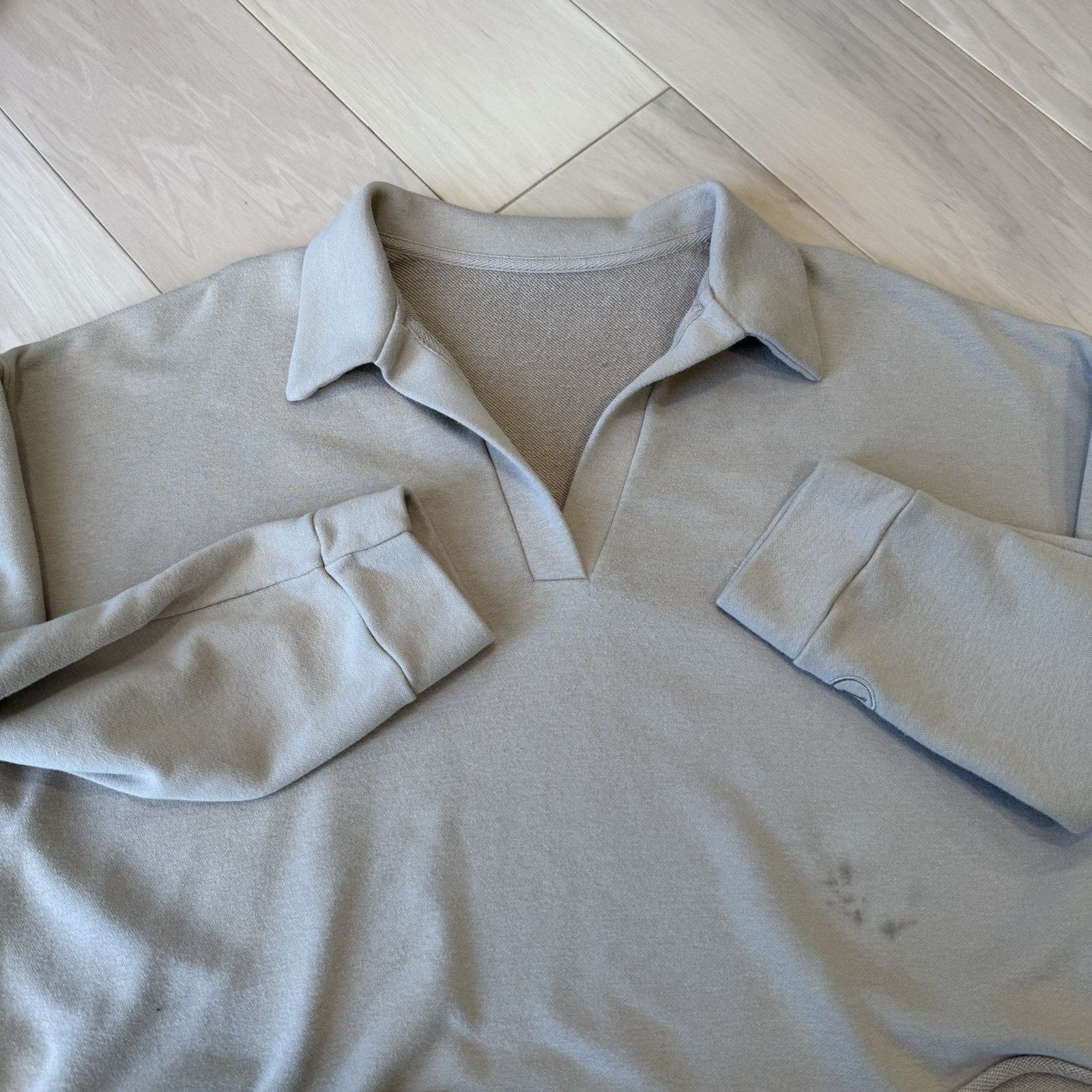 Vuori Vuori Cropped Sedona Polo Sweatshirt Large Beige Fleece Size L / US 10 / IT 46 - 4 Thumbnail