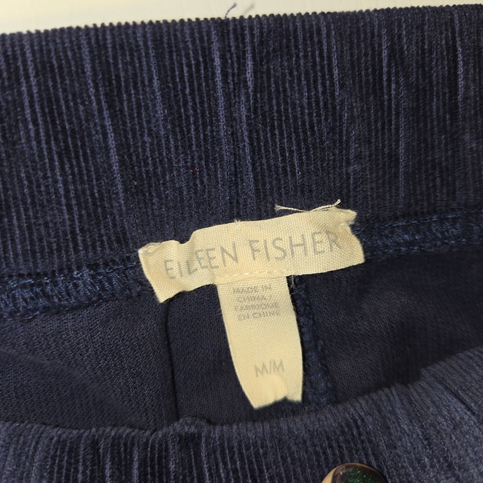 Eileen Fisher Eileen Fisher navy Corduroy pull on pants sz M Size 28" / US 6 / IT 42 - 2 Thumbnail