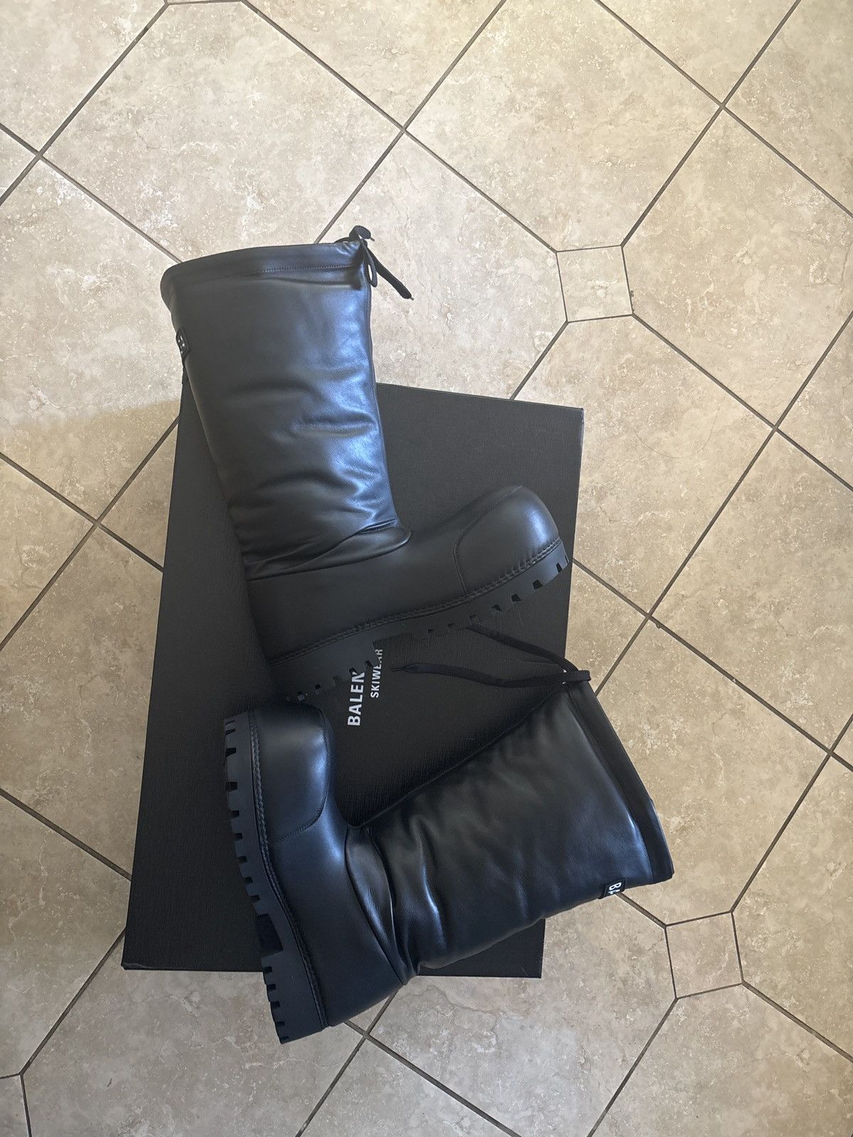 Balenciaga Balenciaga alaska high boot black calfskin leather 41 42 Size US 9 / EU 42 - 5 Thumbnail