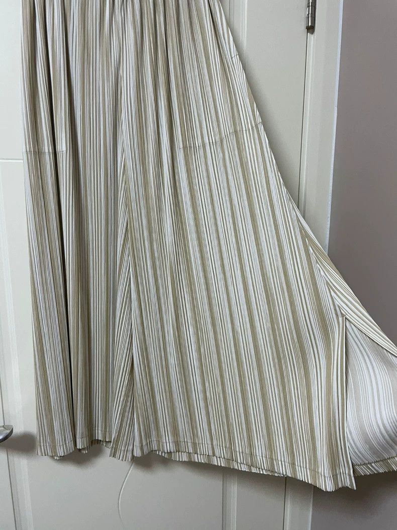 Issey Miyake Issey Miyake size:1 Beige striped pants Size 42" / US 20 - 3 Thumbnail