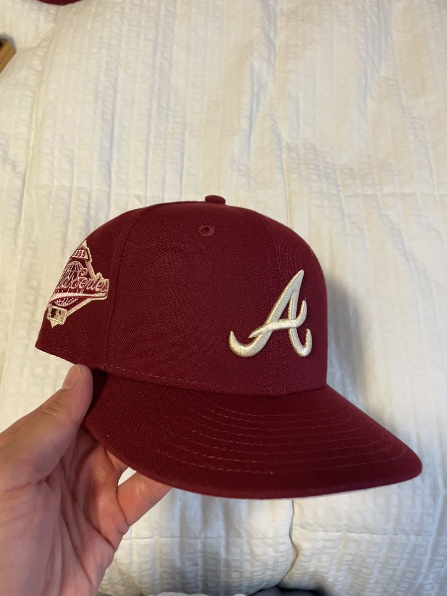Hat Club Atlanta braves red velvet (6 7/8) Size ONE SIZE - 1 Thumbnail
