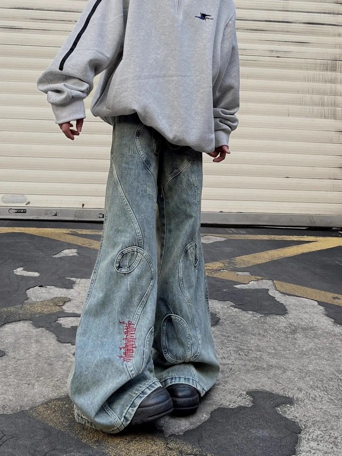 Washed Embroidered Micro-flare Jeans