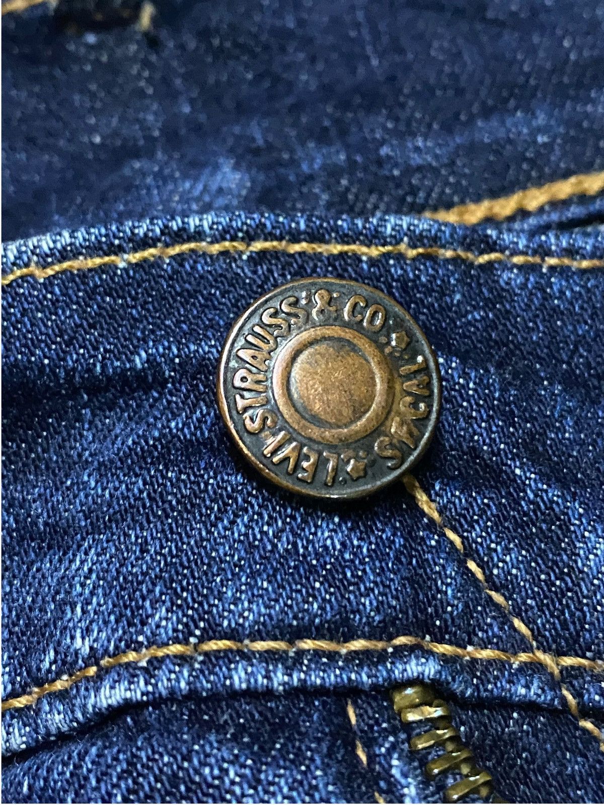Levi's Levis Vietnam Big E Blue Faded Wash Distressed Loose Jeans Size US 33 - 8 Thumbnail