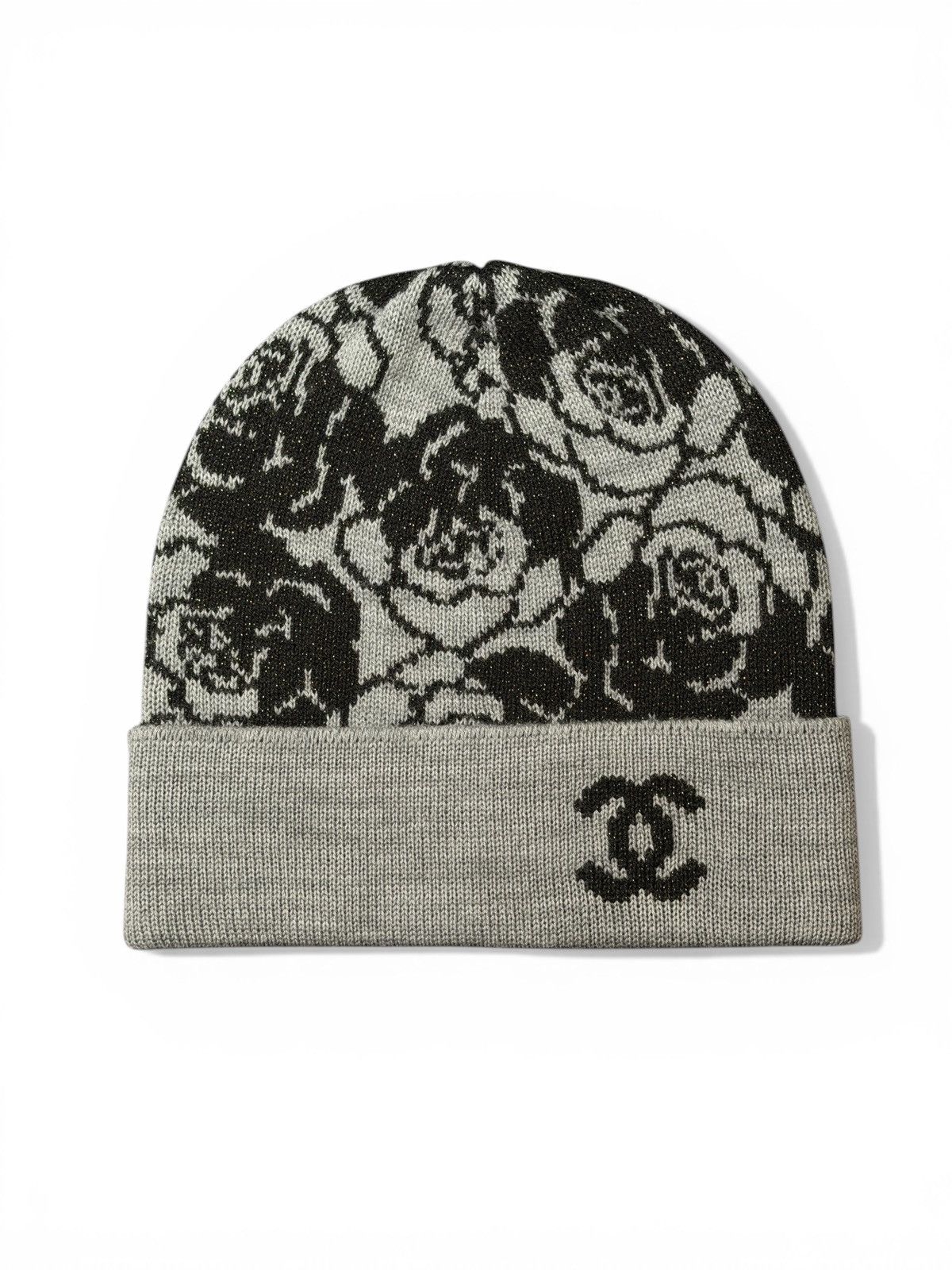 Chanel CHANEL CLOCHE 25A CAMELLIA REVERSIBLE BEANIE Size ONE SIZE - 1 Thumbnail