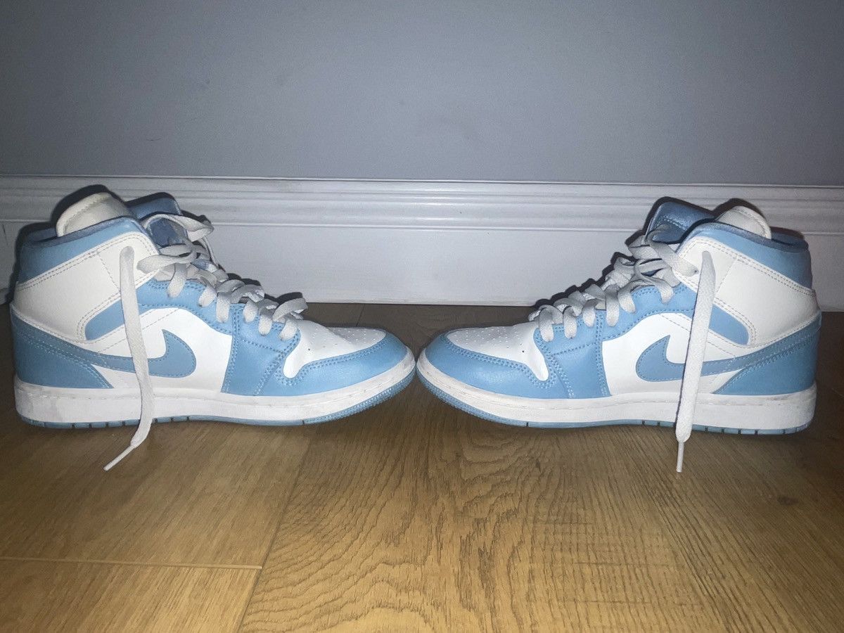 Jordan Brand Air Jordan 1s University Blue Mids Size US 9 / IT 39 - 2 Thumbnail