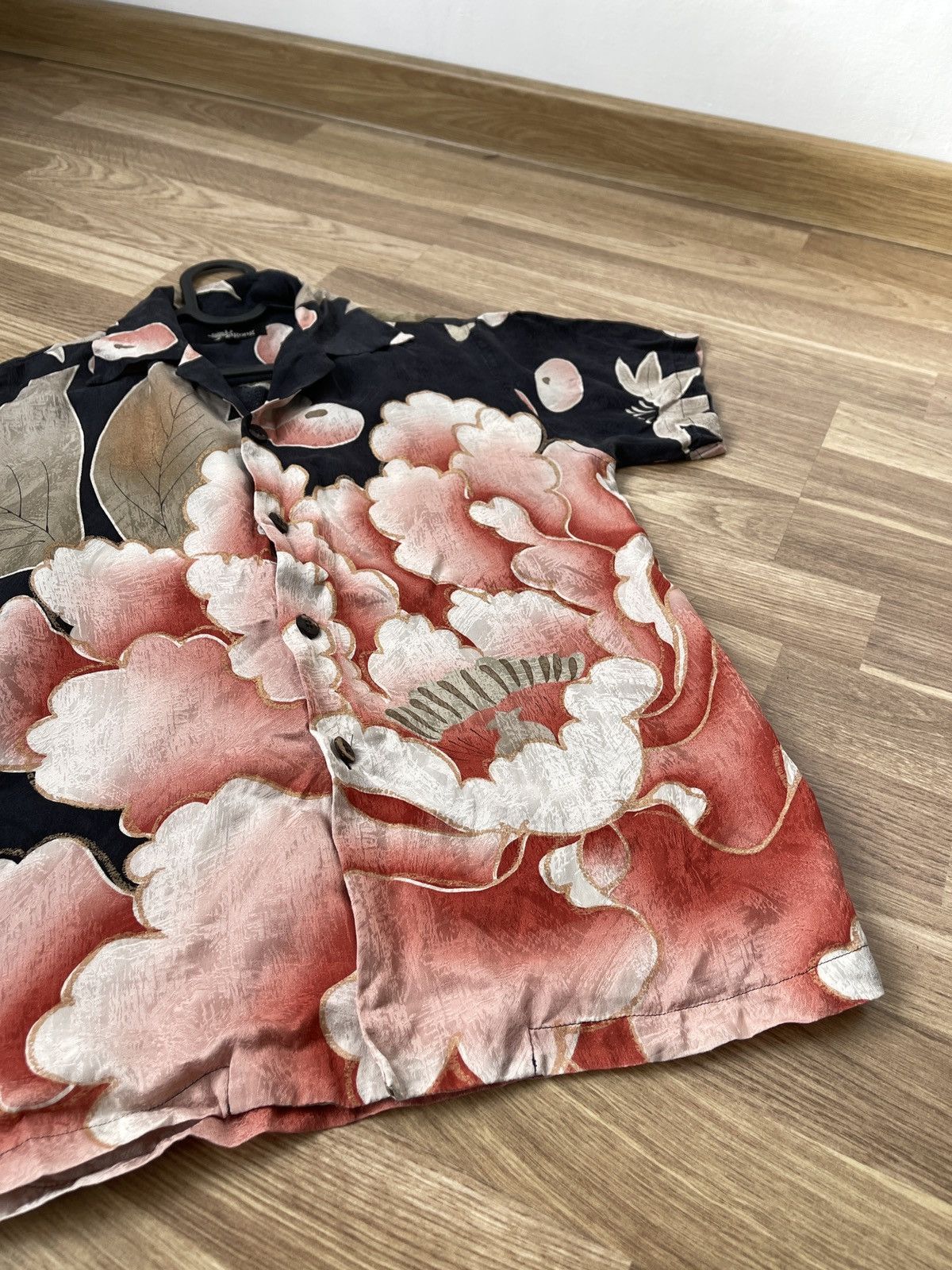 Other Pagong Aloha Shirt Women’s Japanese Floral Print 100% silk Size S / US 4 / IT 40 - 2 Thumbnail