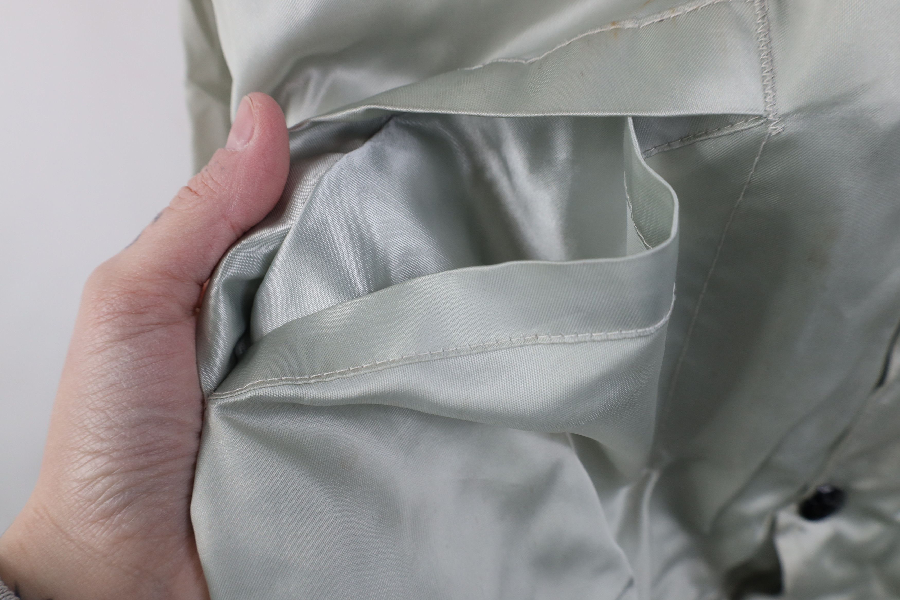 Vintage Vintage 80s Celotex Roofing Satin Bomber Jacket Silver USA Size US M / EU 48-50 / 2 - 8 Thumbnail