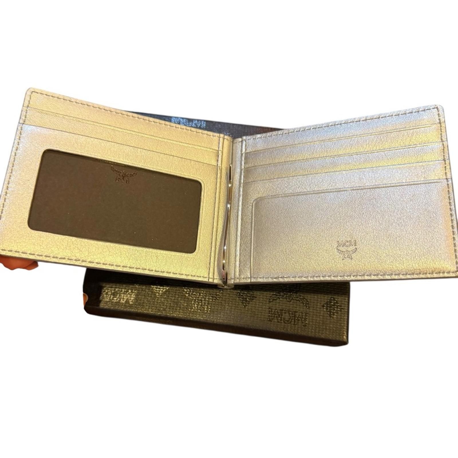 MCM MCM Robot Bifold Silver Leather Wallet w/ Money Clip Size ONE SIZE - 4 Thumbnail
