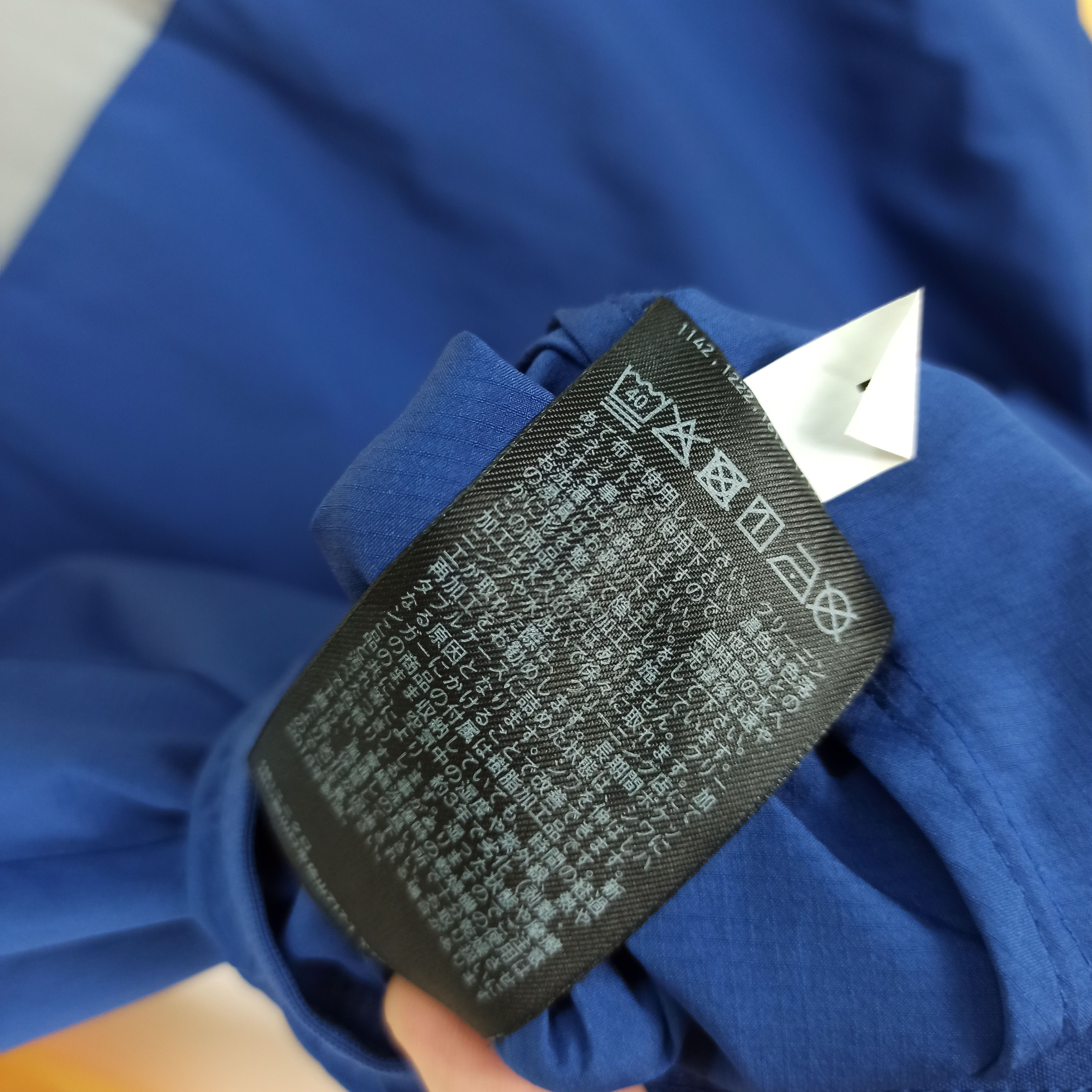 JW Anderson 🔥Steals🔥 J.W.Anderson Running Jacket By Uniqlo Size US M / EU 48-50 / 2 - 11 Thumbnail