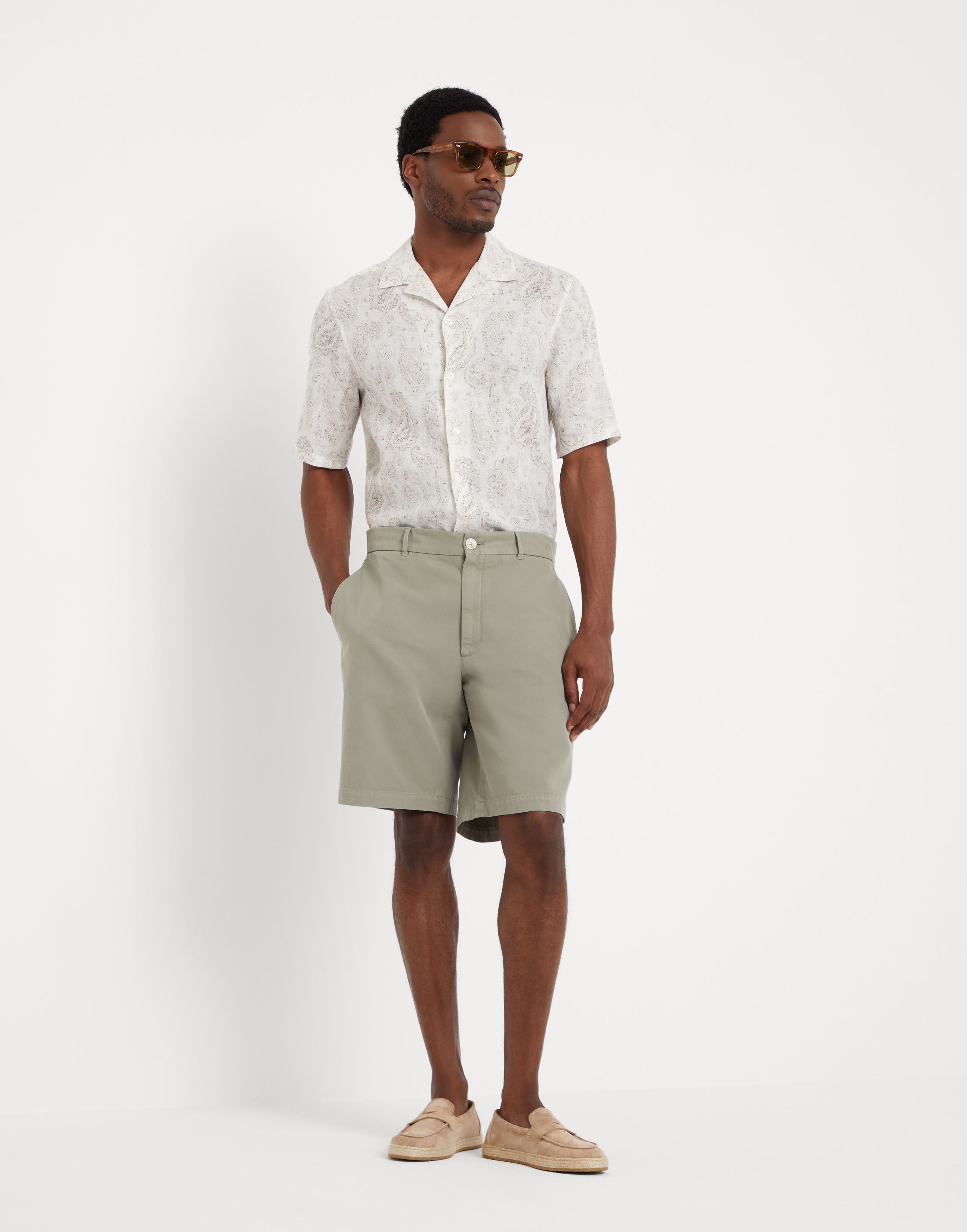Brunello Cucinelli o1w1db10925 Dyed Bermuda Short in Bright Green Size US 34 / EU 50 - 4 Thumbnail
