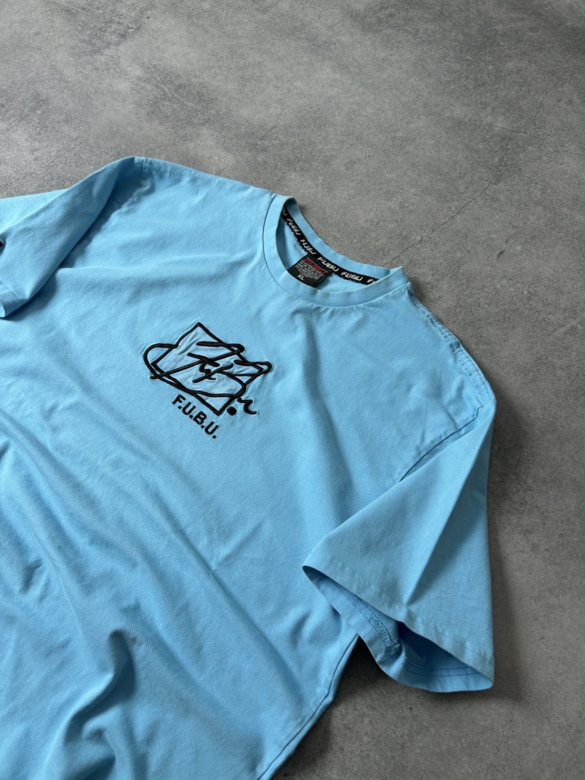 Fubu Vintage Fubu big logo blue shirt mens Size US XL / EU 56 / 4 - 3 Thumbnail
