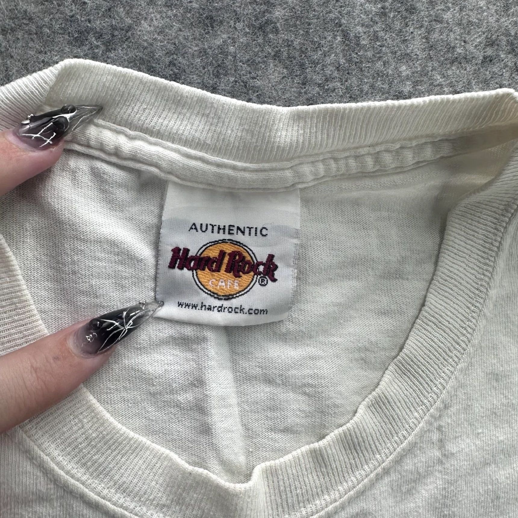 Hard Rock Cafe Hard Rock Cafe Shirt Louisville Adult Medium White Crewneck Graphic Tee Mens Size US M / EU 48-50 / 2 - 3 Thumbnail