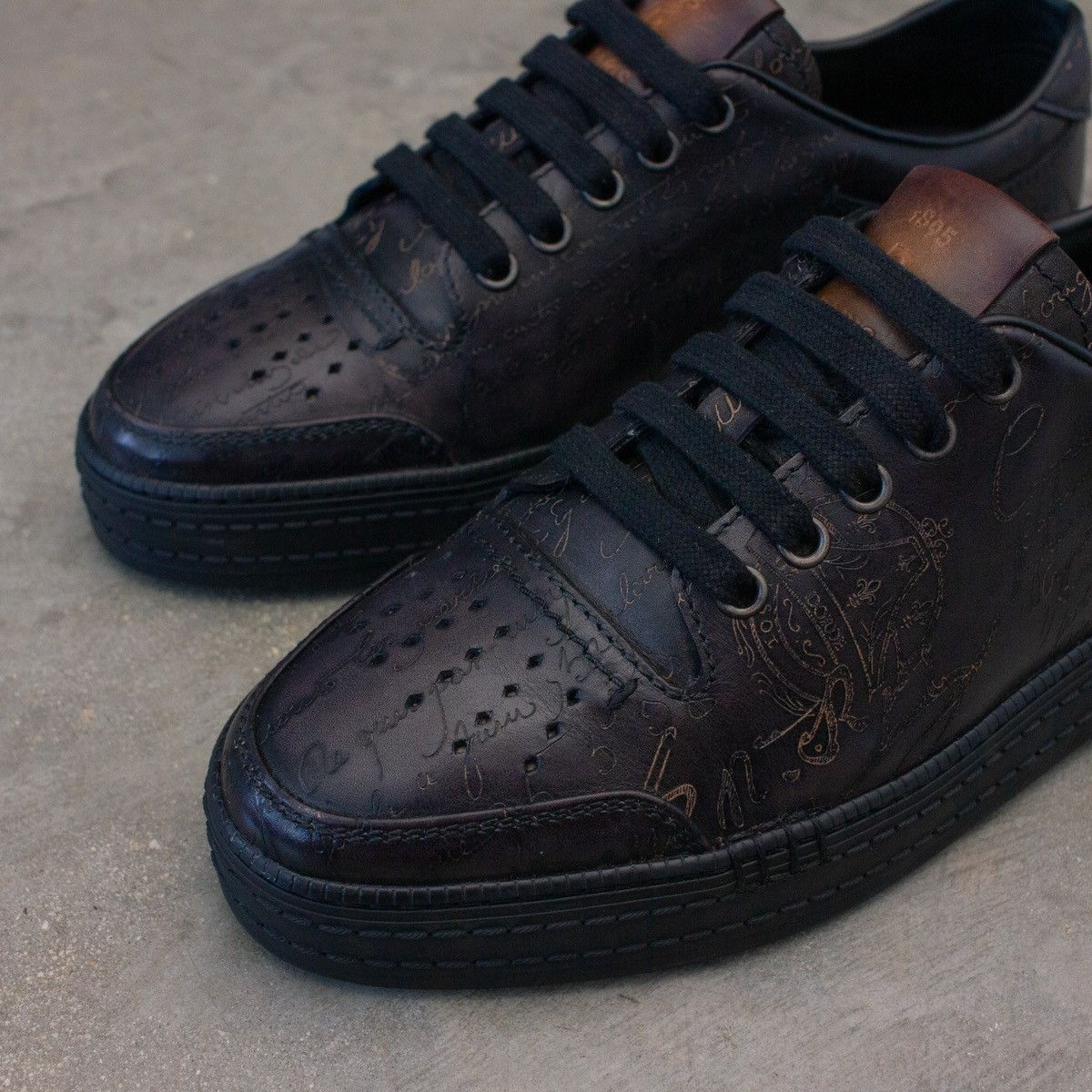 Berluti 1.6k$ BERLUTI Playtime Scritto Leather Low-Top Sneakers US7 Size US 7 / EU 40 - 12 Thumbnail