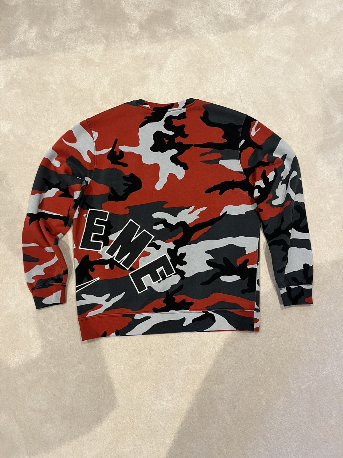 Nike × Supreme Supreme x Nike crew neck camo Size US S / EU 44-46 / 1 - 2 Thumbnail