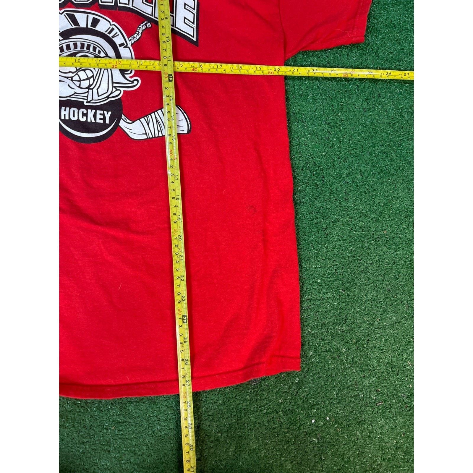 Gildan D Youville university Hockey T Shirt Mens Size L Size US L / EU 52-54 / 3 - 4 Thumbnail