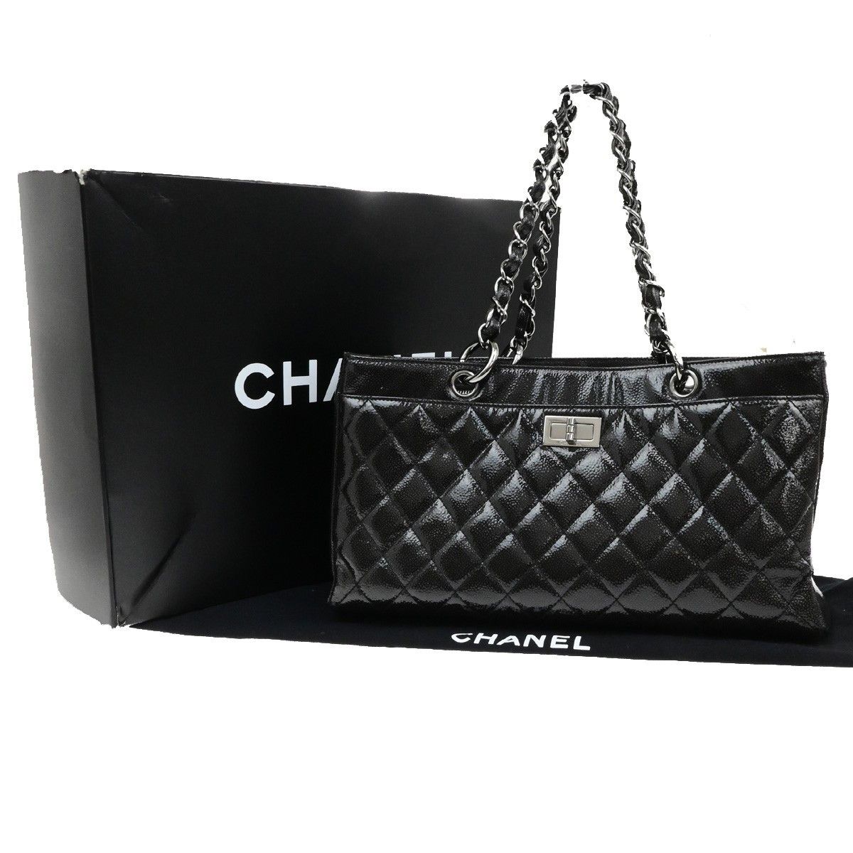 Chanel Chanel Reissue 2.55 Tote Quilted Patent Size ONE SIZE - 1 Thumbnail