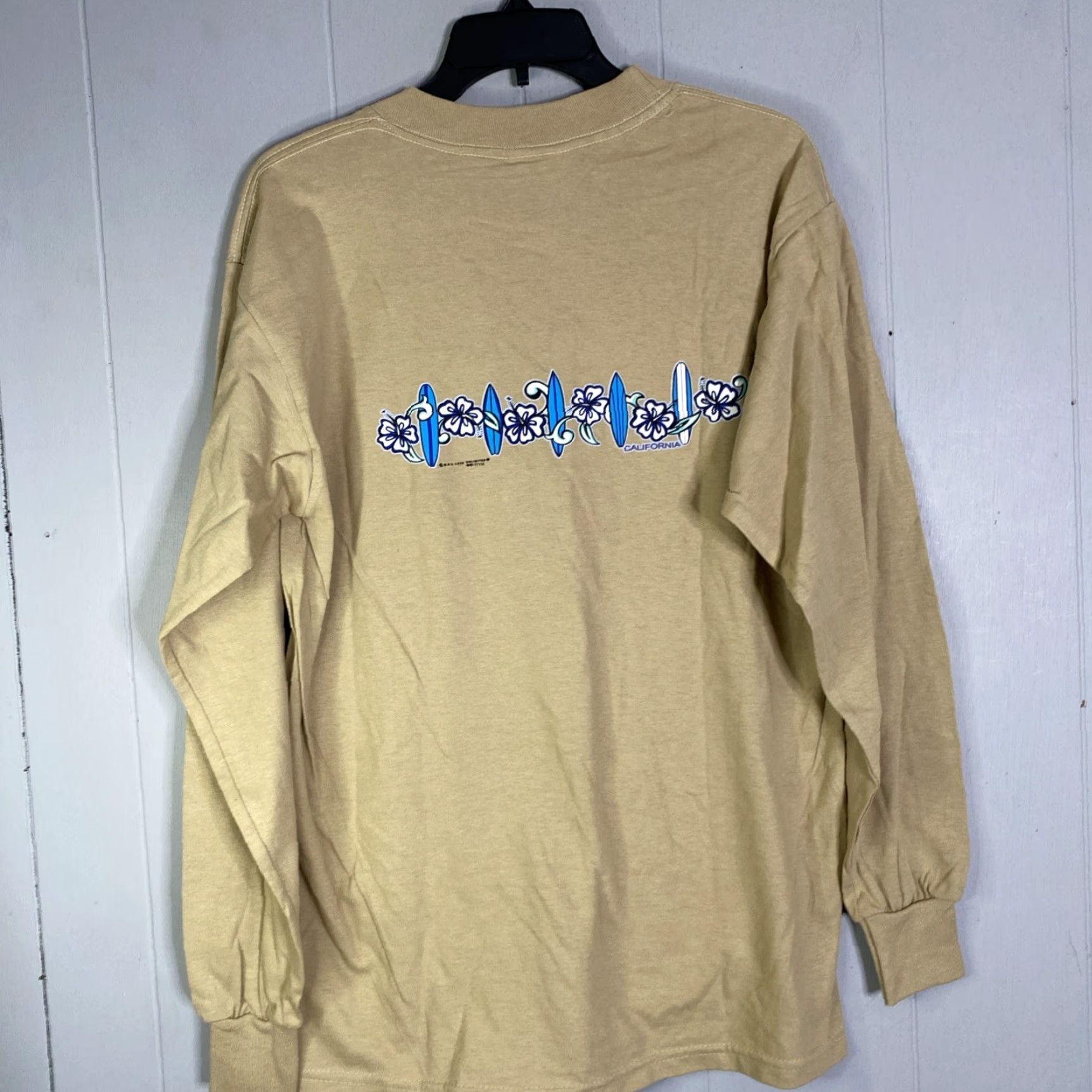 Gildan VINTAGE 90s Surf Long Sleeve T Shirt California Y2K Adult Medium M Beige Gildan Unisex Mens Womens 90s Beach Retro Size US M / EU 48-50 / 2 - 7 Thumbnail
