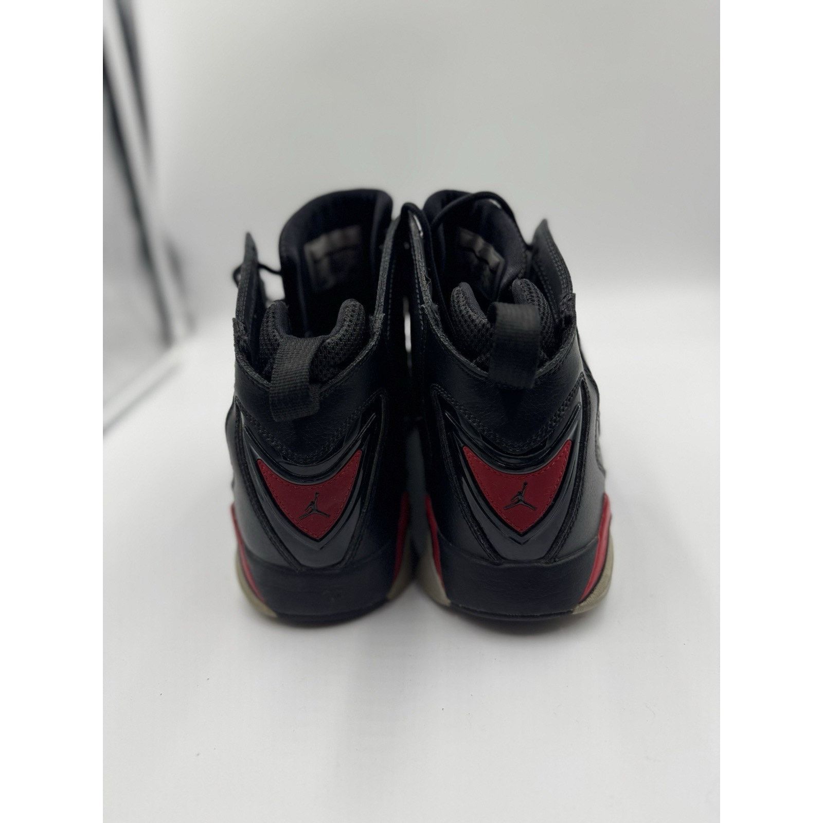 Jordan Brand Size 13 - Jordan True Flight Black Red Grey NBS327 Size US 13 / EU 46 - 3 Thumbnail