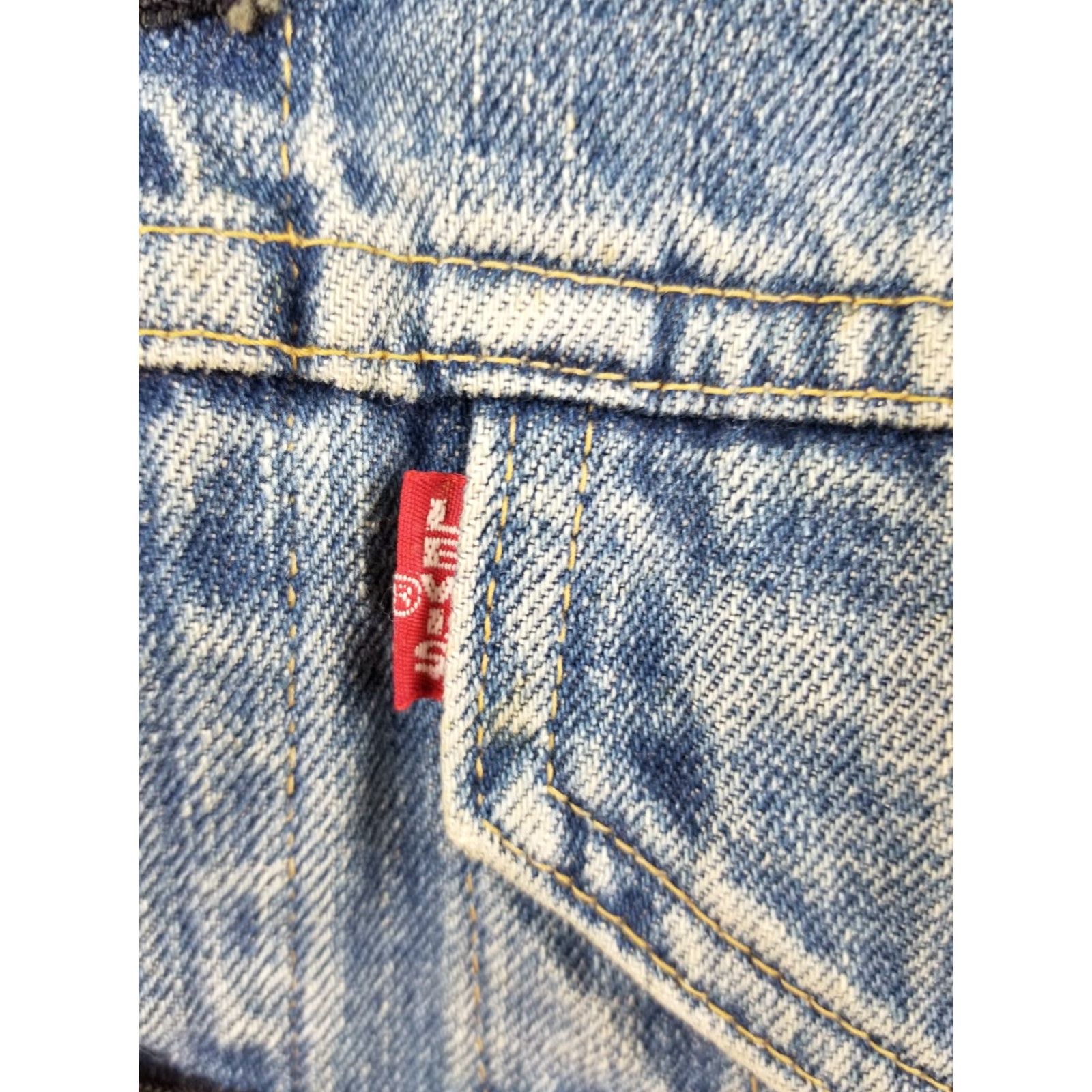 Levi's VINTAGE LEVIS 71557 BIG E DENIM TRUCKER JACKET M MEDIUM BLUE Jeans Jacket Mens Levi's 71557 Big E Repro Japan Size US M / EU 48-50 / 2 - 5 Thumbnail