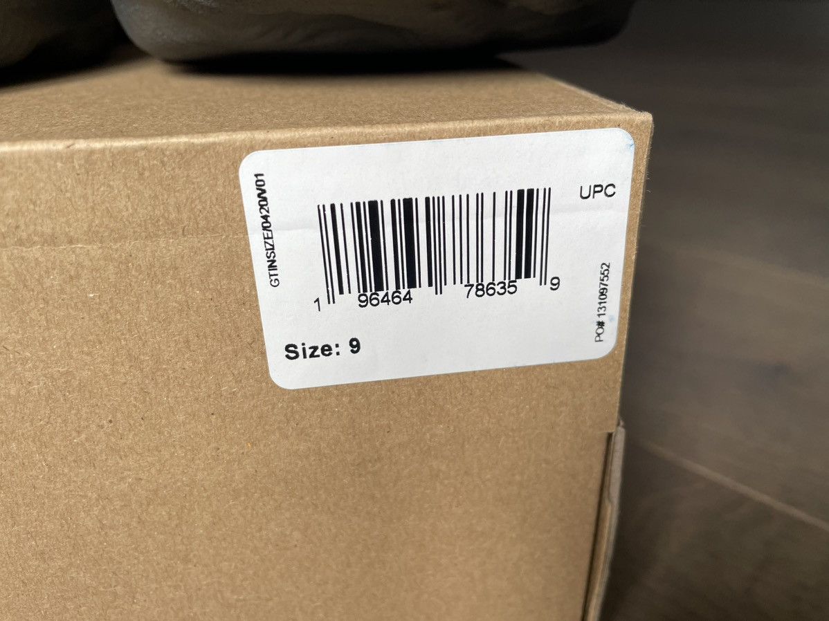 Adidas × Kanye West × Yeezy Yeezy Foam Runner Carbon (IG5349) Size US 9 / EU 42 - 4 Thumbnail