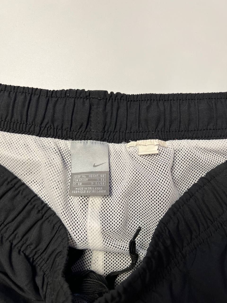 Nike 👖 Nike Black Track Pants – Minimalist Sportswear Staple Size US 37 - 6 Thumbnail
