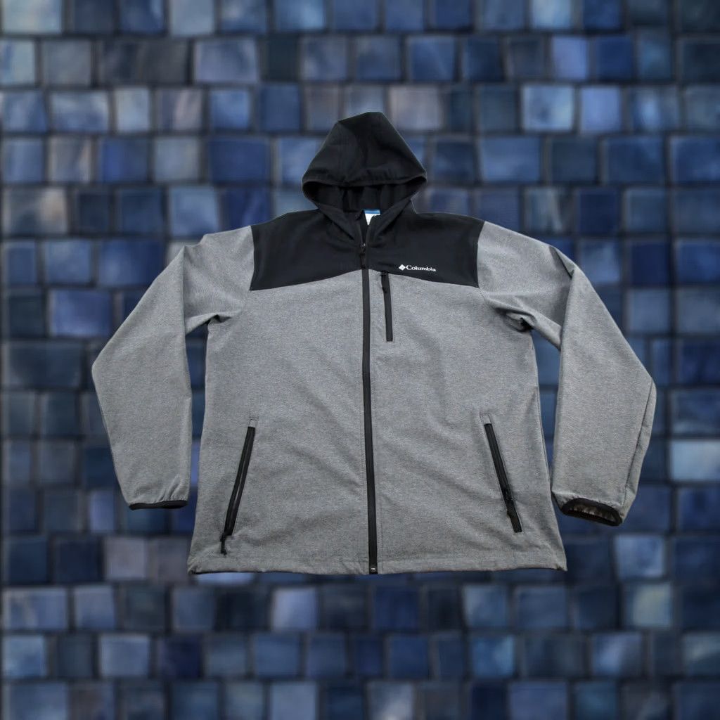 Vintage Columbia Full Zip Hooded Lightweight Windbreaker Jacket Mens Size L Outdoors Size US L / EU 52-54 / 3 - 1 Thumbnail