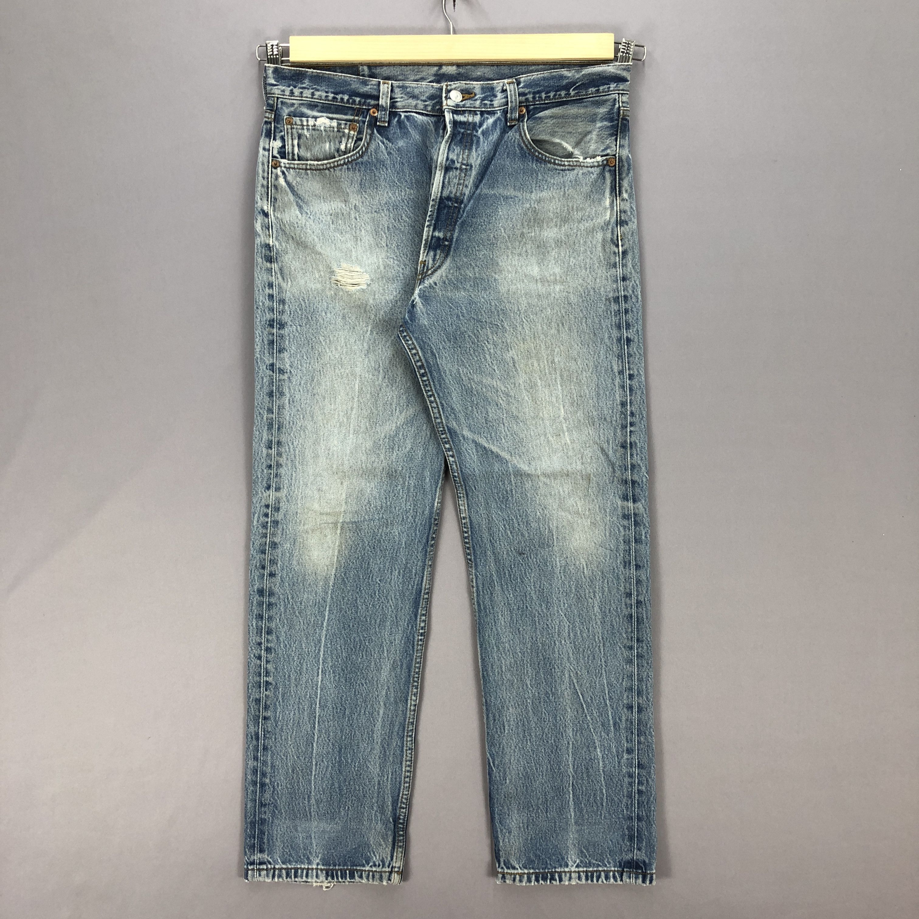 Levi's × Vintage Vintage Y2K Levis 501 Jeans Levi's Faded Light Wash Denim Size US 36 / EU 52 - 1 Thumbnail