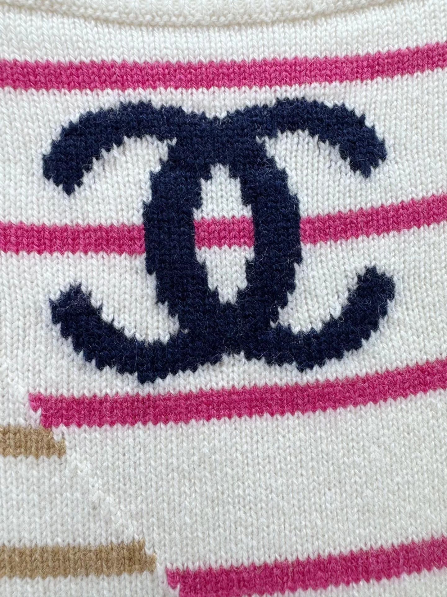 Chanel Chanel Stripe Cashmere Sweater 34 Almost New Size XS / US 0-2 / IT 36-38 - 4 Thumbnail