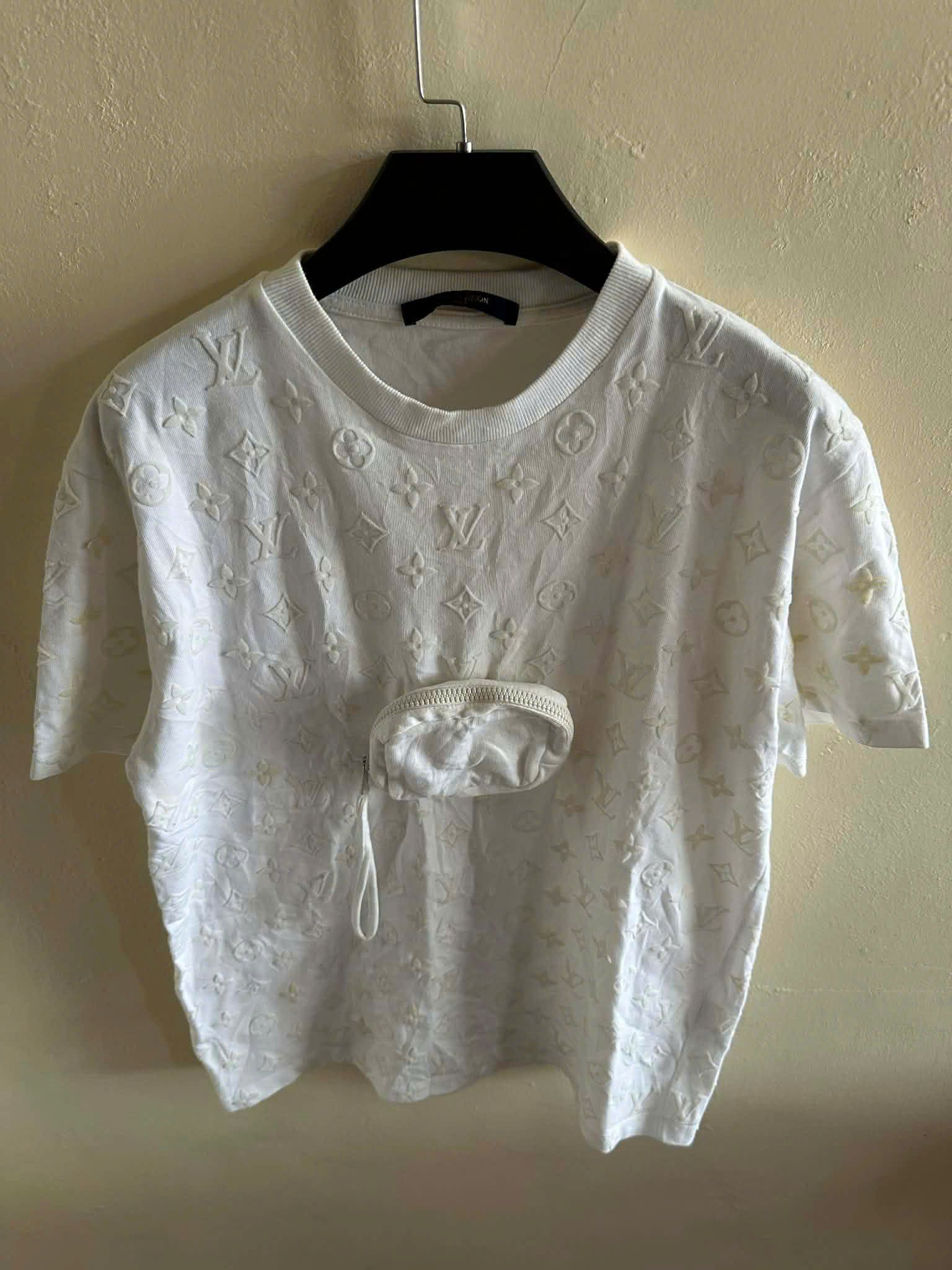 Louis Vuitton LOUIS VUITTON T SHIRT Size US M / EU 48-50 / 2 - 1 Thumbnail