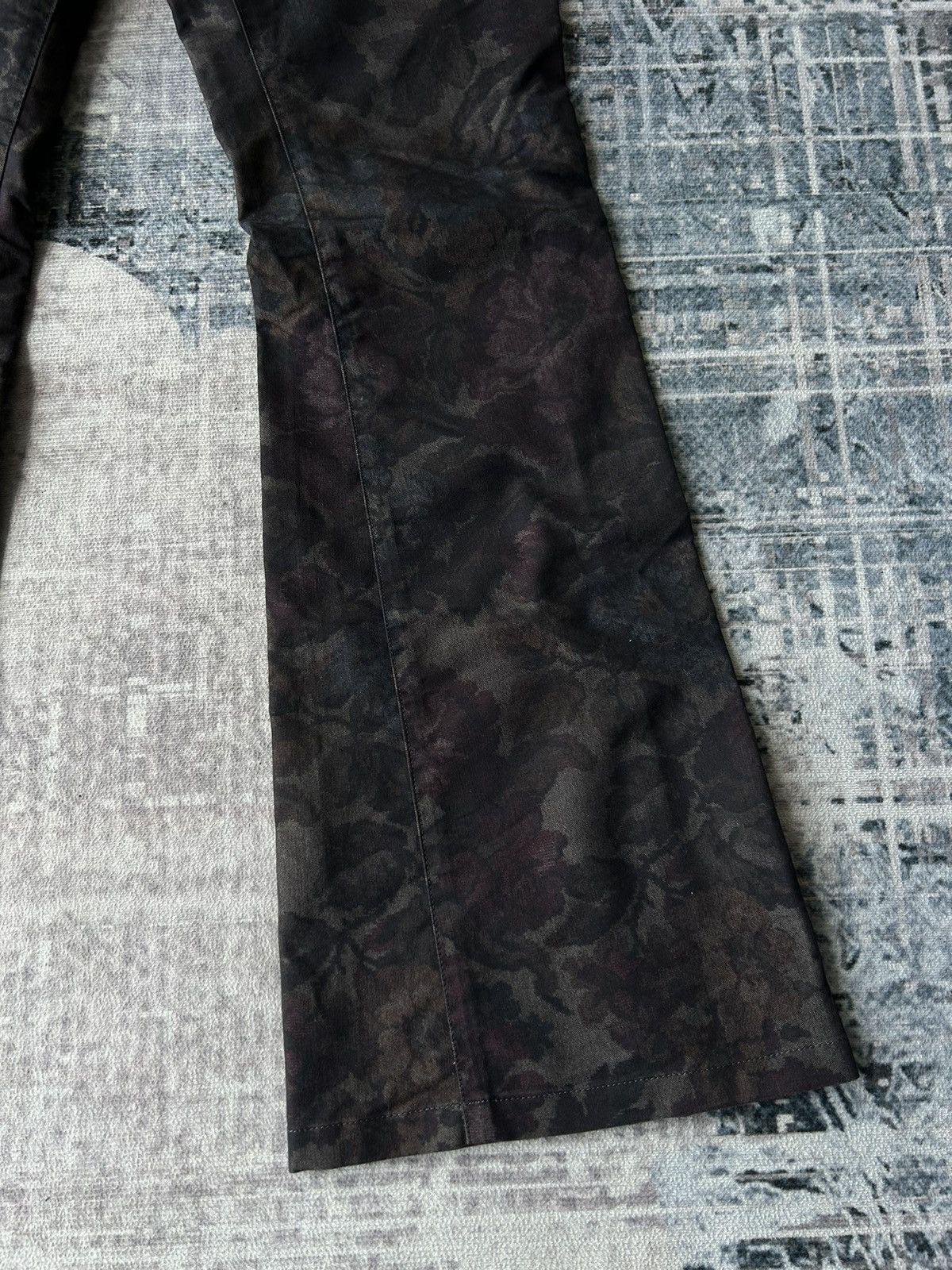 Tornado Mart Tornado Mart Flower Flared Pants Size US 27 - 10 Thumbnail