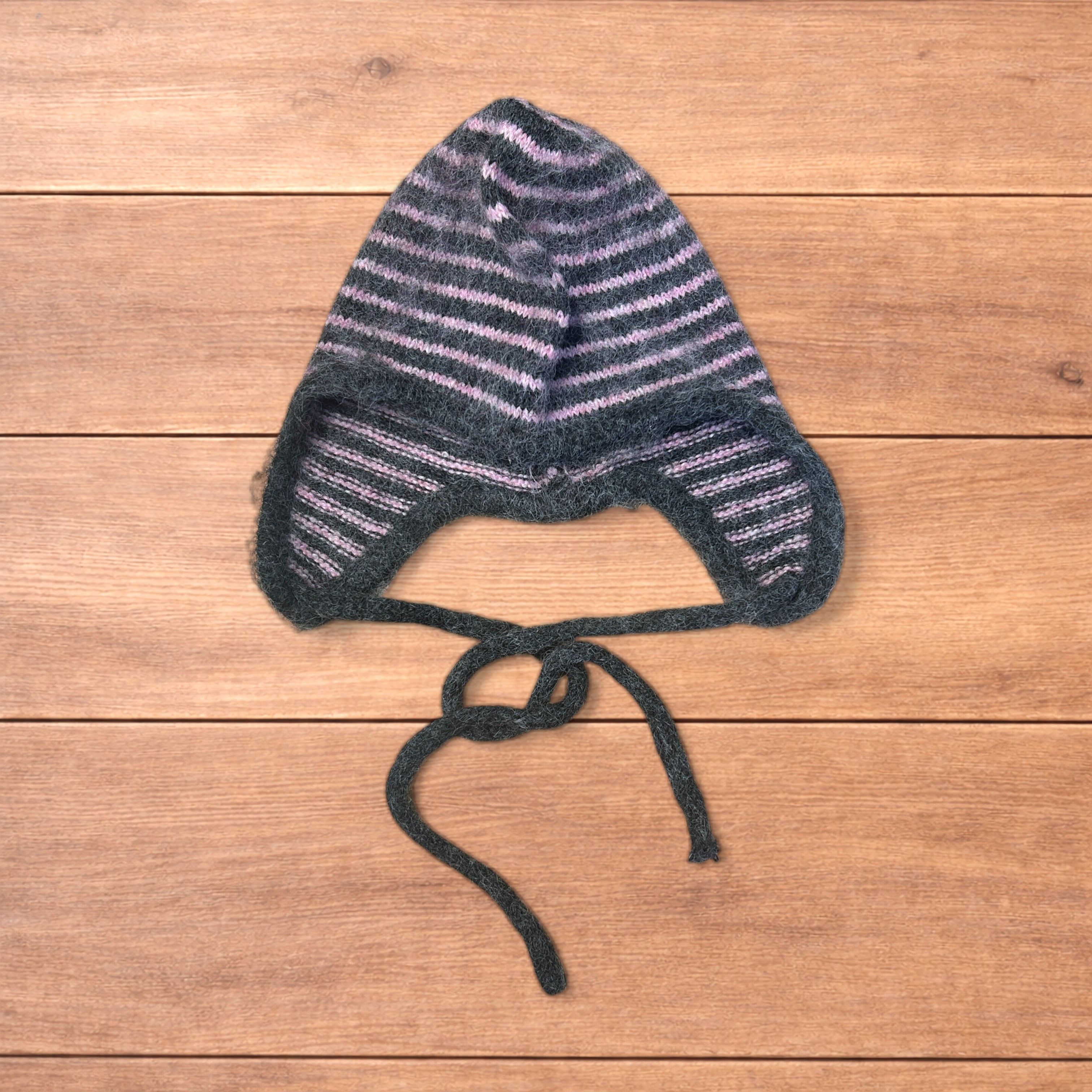 Japanese Brand Vintage style knitted ear flap bonnet in pink/grey stripes. Size ONE SIZE - 4 Thumbnail
