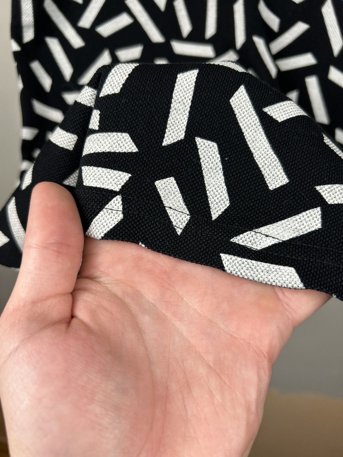 Saint Laurent Paris Saint Laurent Paris Geometric Polo Shirt YSL Size US S / EU 44-46 / 1 - 7 Thumbnail