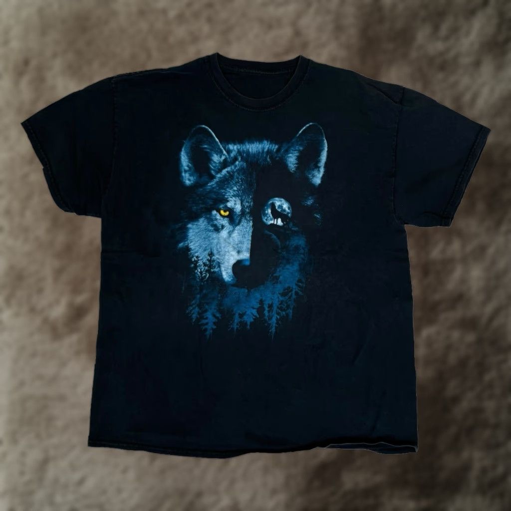 Vintage VINTAGE Wolf T-Shirt XL Black Forest Moon Howling GraPHic Print 90s Men Short Sleeve Crew Neck Cotton Unbranded"} Size US XL / EU 56 / 4 - 1 Thumbnail