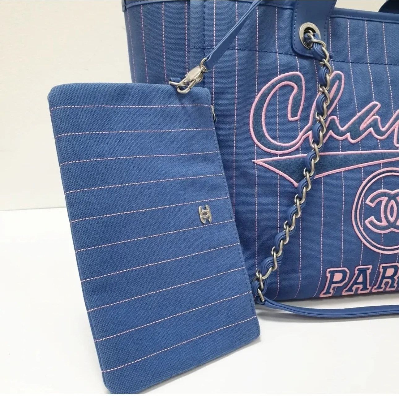 Chanel Chanel Deauville Tote Pinstripe Cotton Medium Size ONE SIZE - 6 Thumbnail